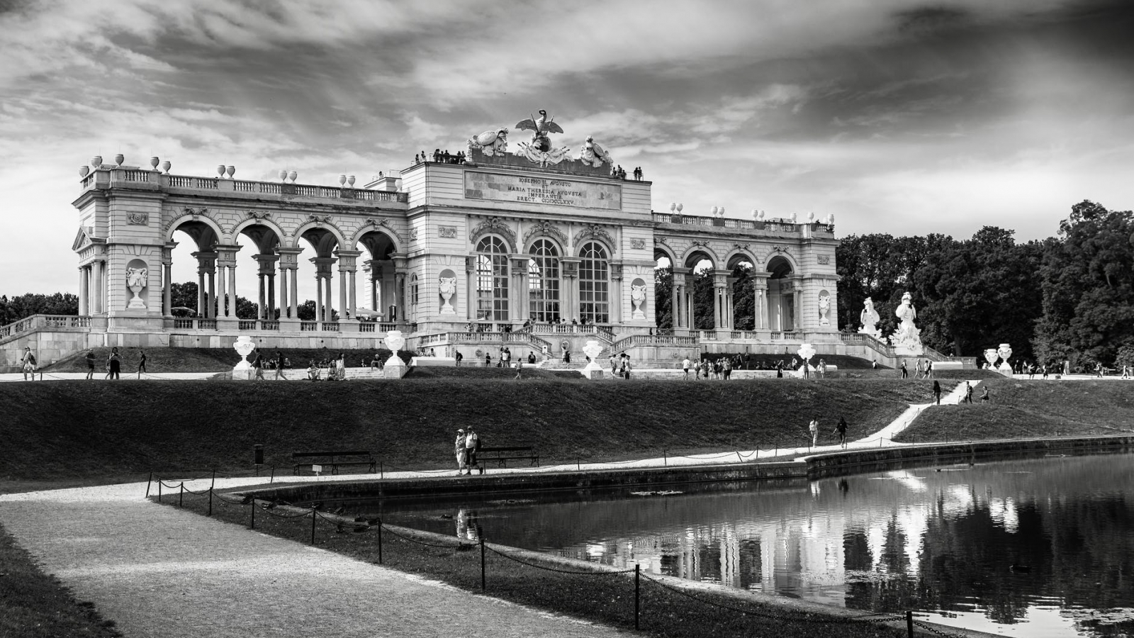 greyscale photography of schonbrunn palace
